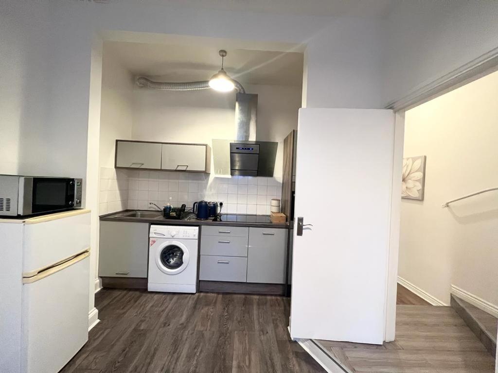 Yeovil Apartments Экстерьер фото